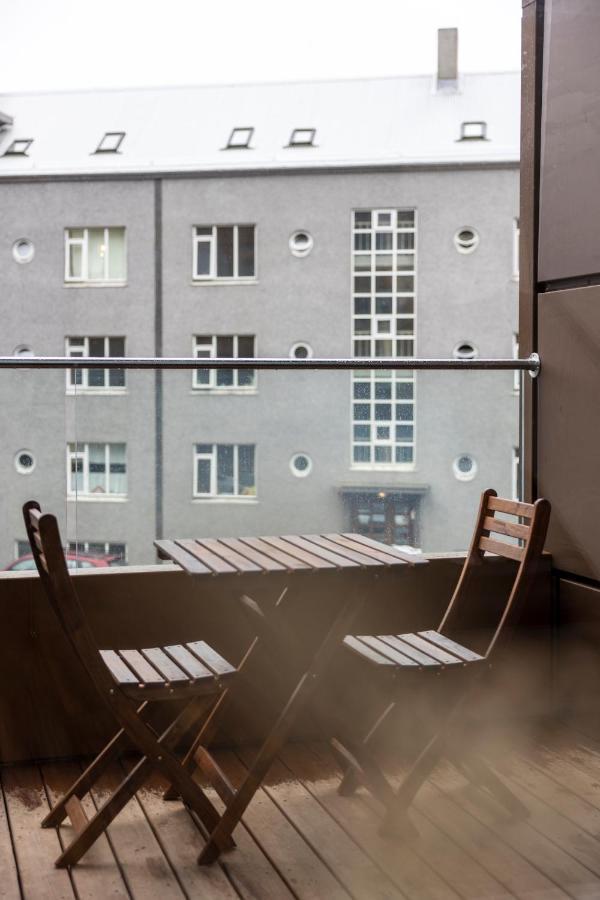 Loft-Style Duplex With Balcony In Downtown Reykjavik Apartment Luaran gambar